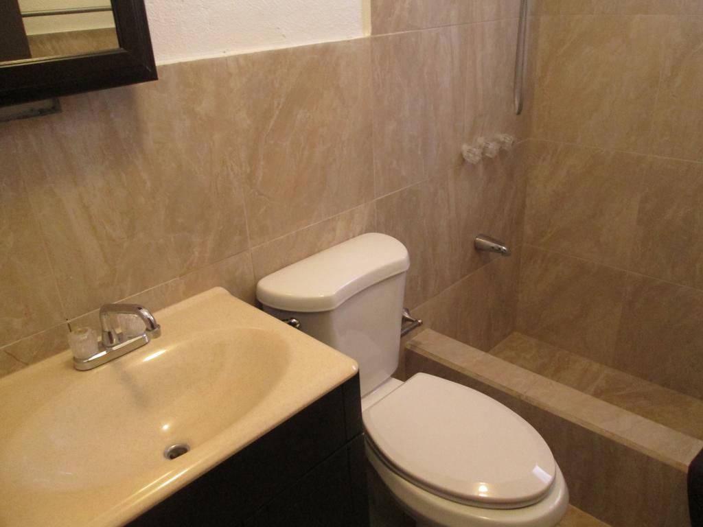 Pedro'S Place Tamuning Zewnętrze zdjęcie