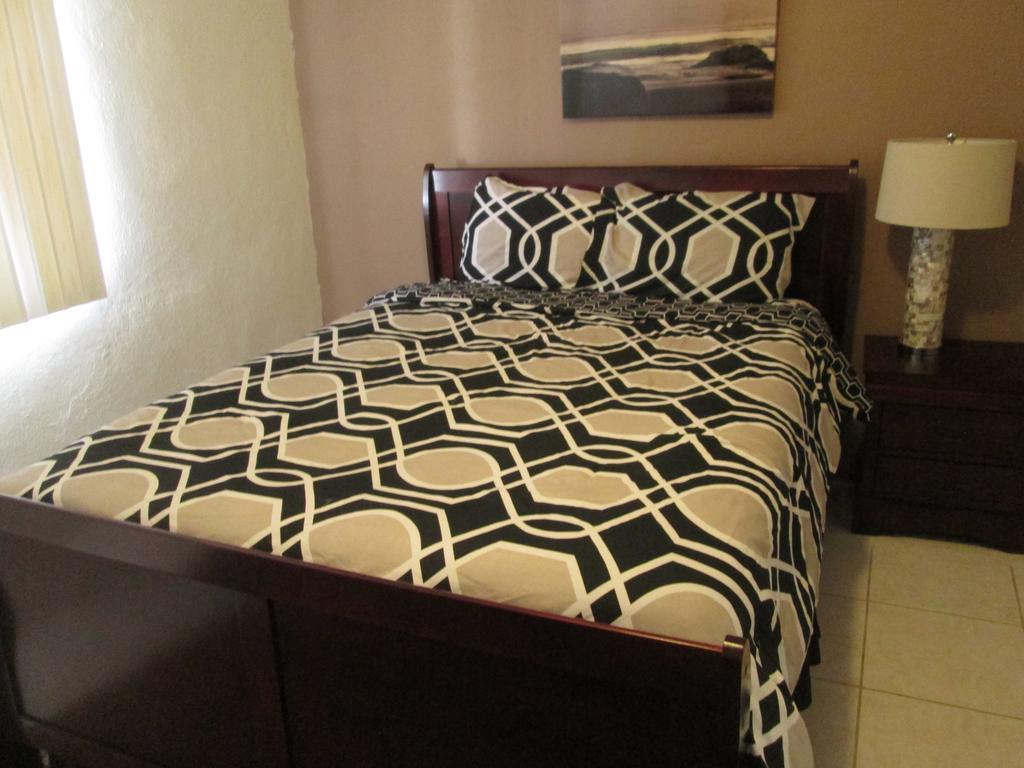Pedro'S Place Tamuning Zewnętrze zdjęcie